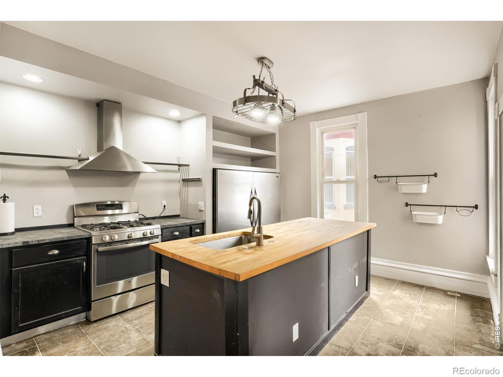 MLS Image #5 for 2929  curtis street,denver, Colorado