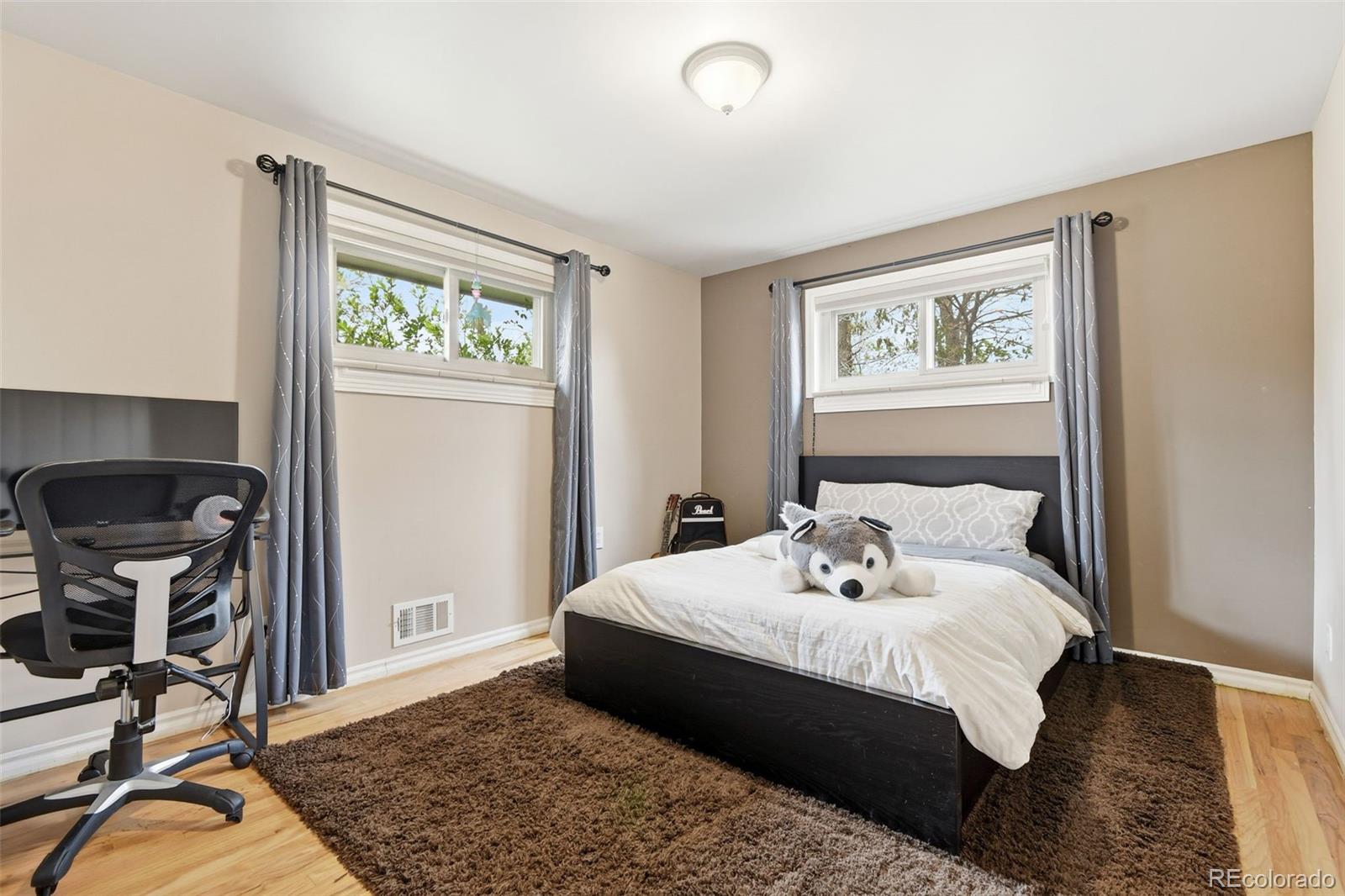 MLS Image #12 for 6663 s washington street,centennial, Colorado