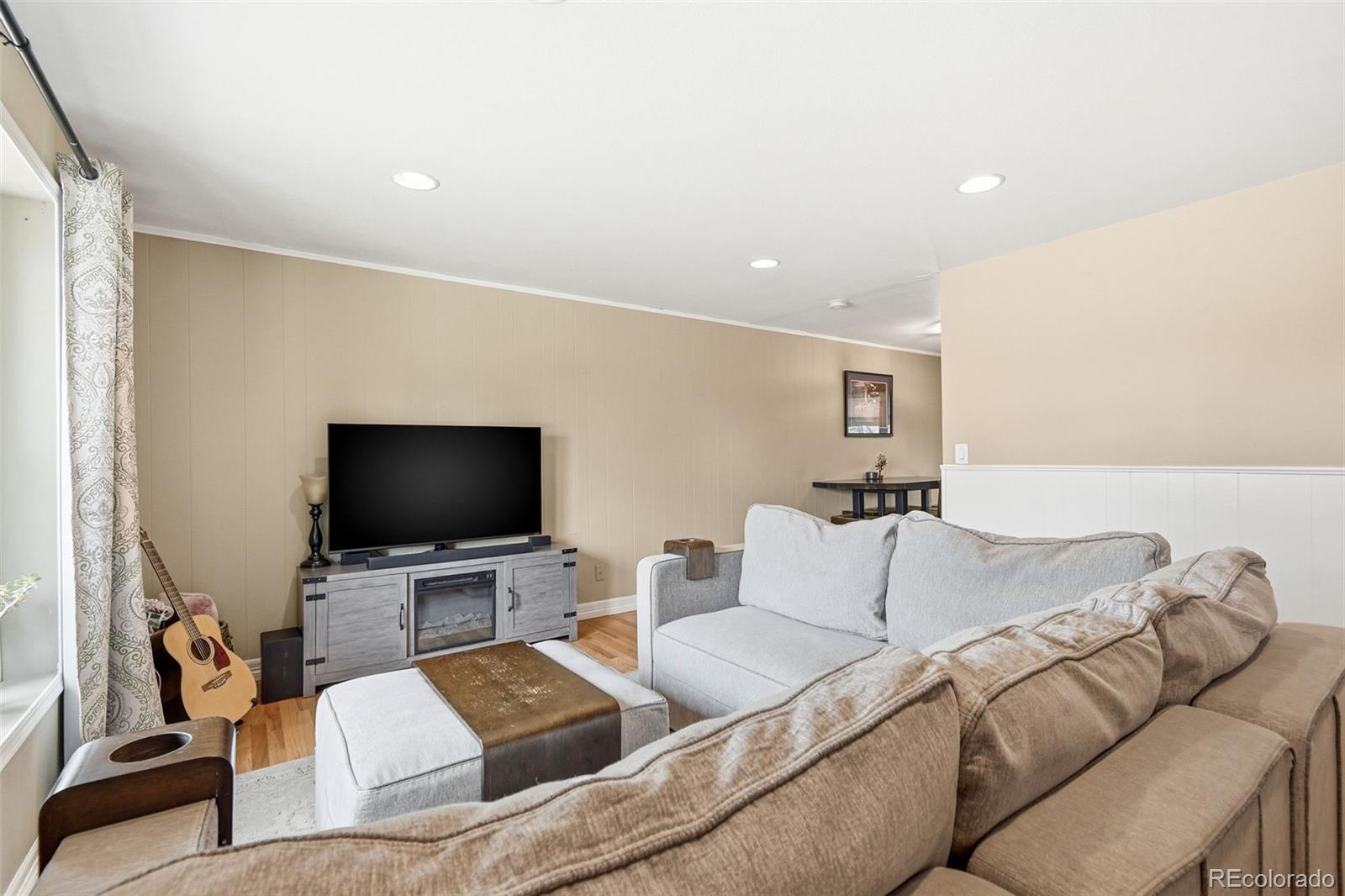 MLS Image #4 for 6663 s washington street,centennial, Colorado