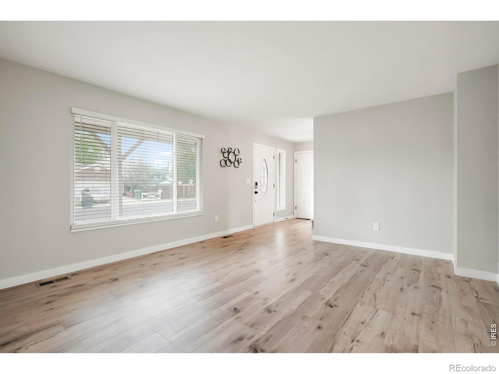 MLS Image #2 for 12528  ash street,thornton, Colorado