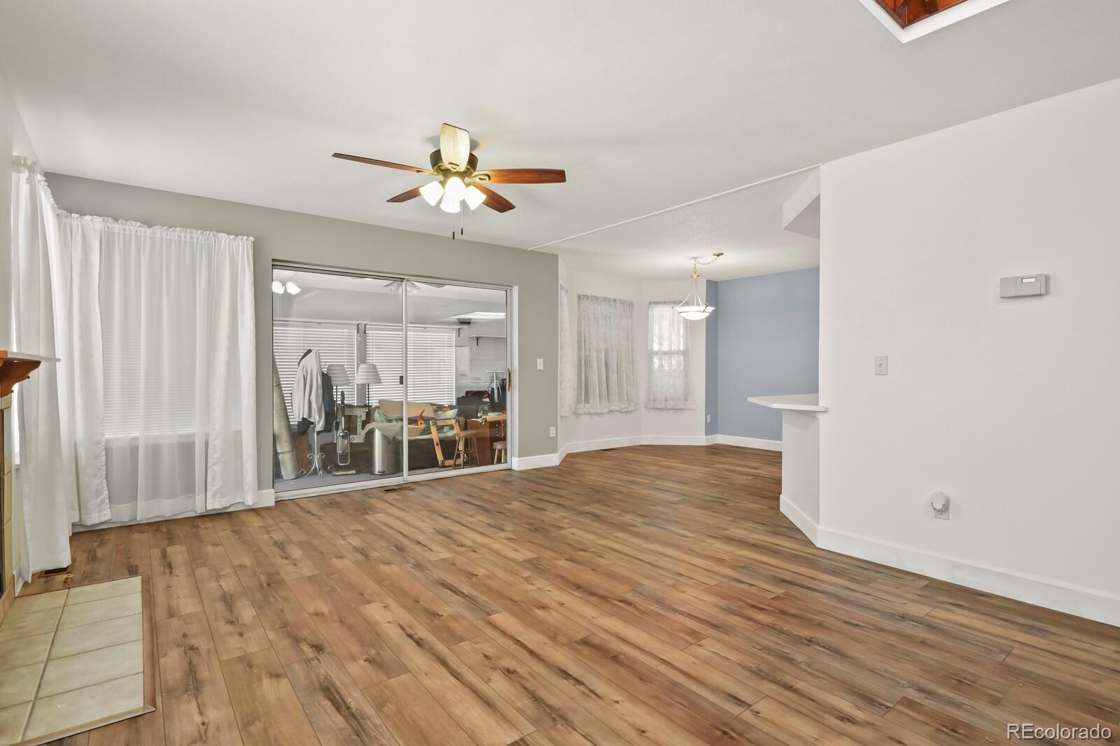 MLS Image #4 for 8285 s gaylord circle,centennial, Colorado