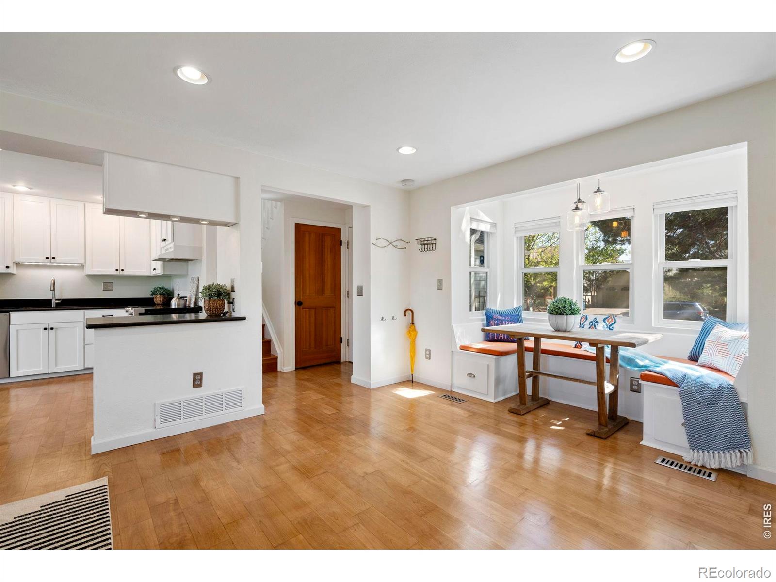 MLS Image #12 for 209 w sycamore lane,louisville, Colorado