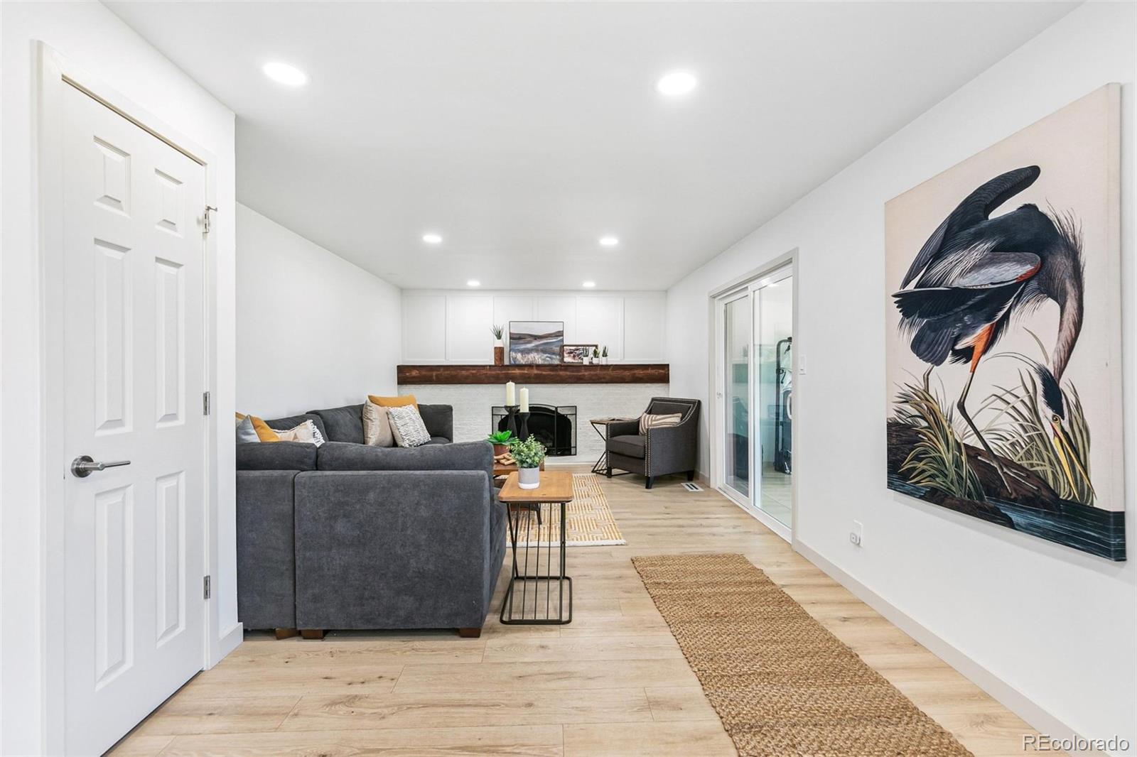 MLS Image #14 for 3151 s holly place,denver, Colorado
