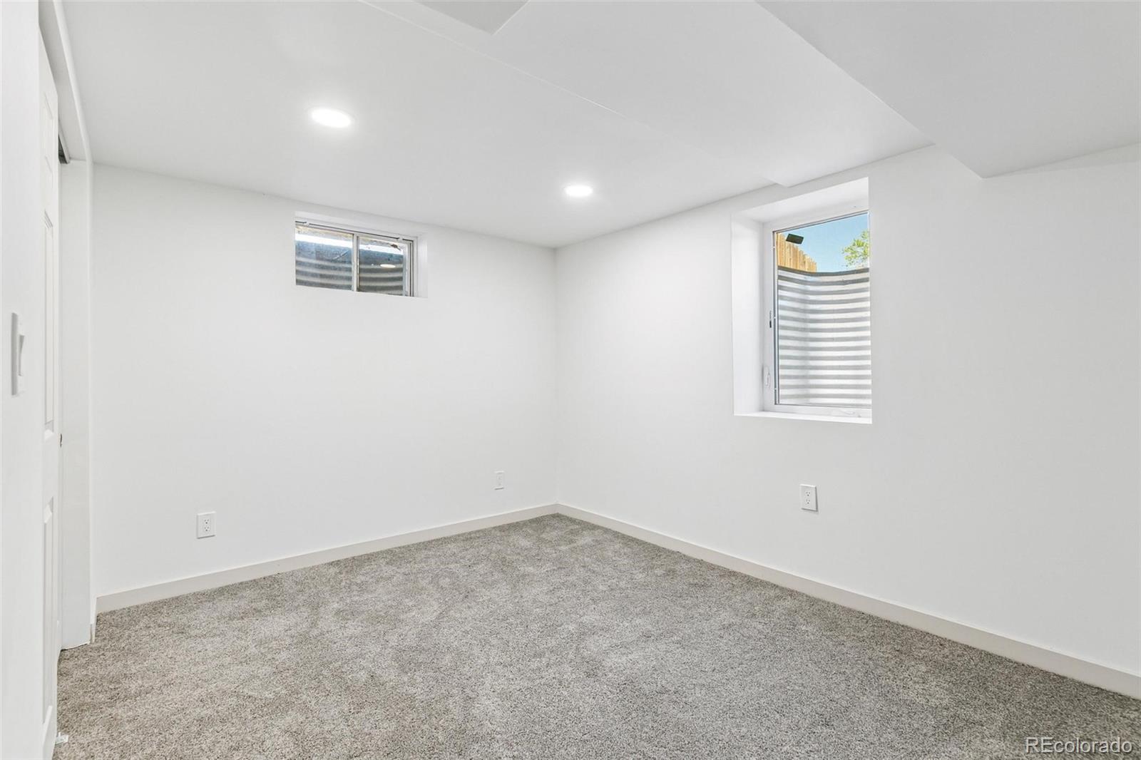 MLS Image #36 for 3151 s holly place,denver, Colorado