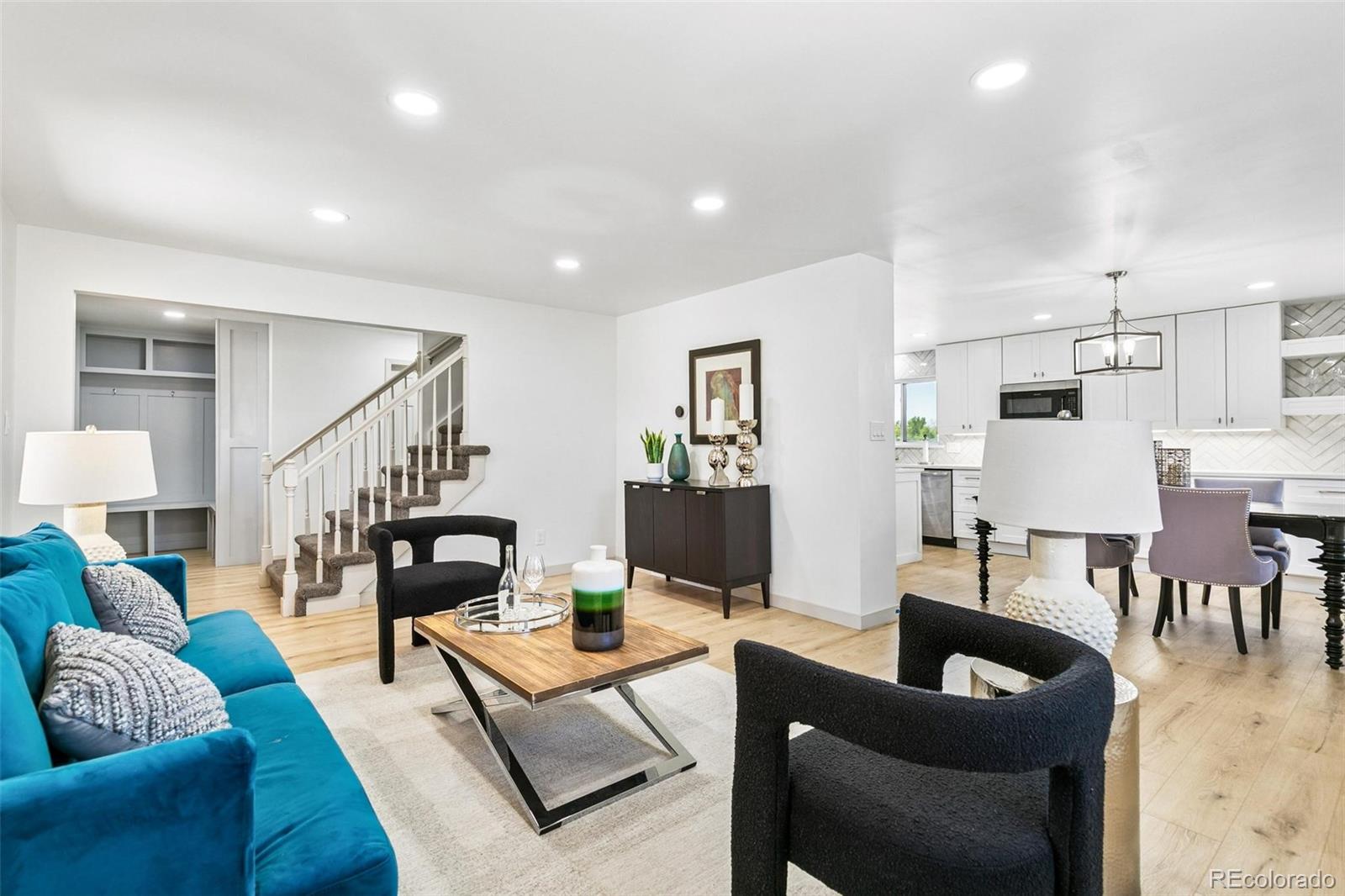MLS Image #8 for 3151 s holly place,denver, Colorado