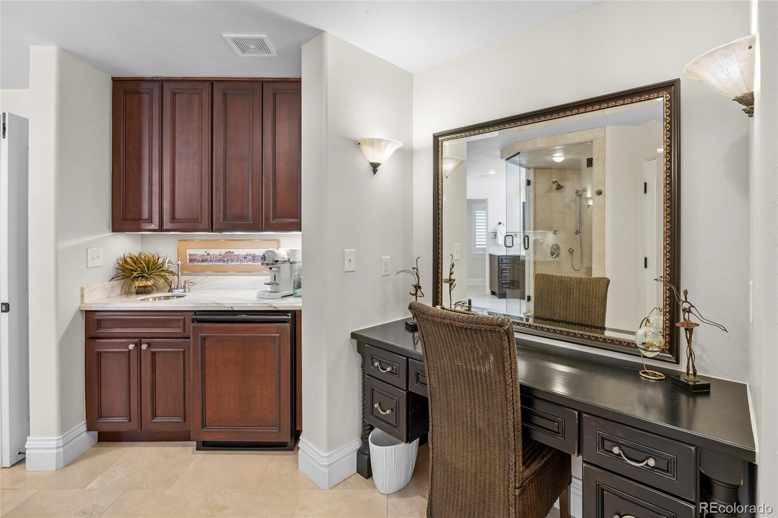 MLS Image #26 for 65  ash street,denver, Colorado