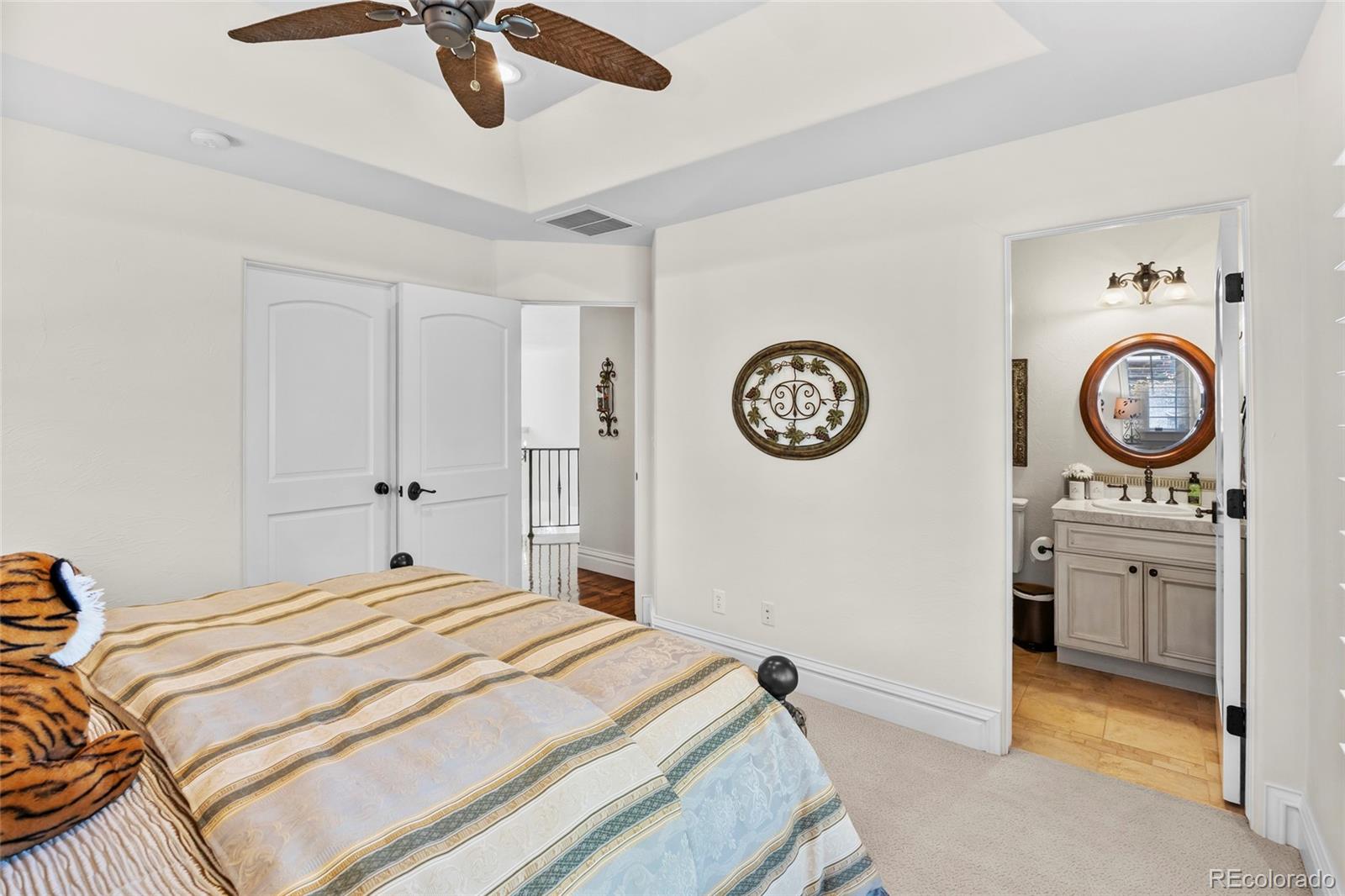 MLS Image #29 for 65  ash street,denver, Colorado