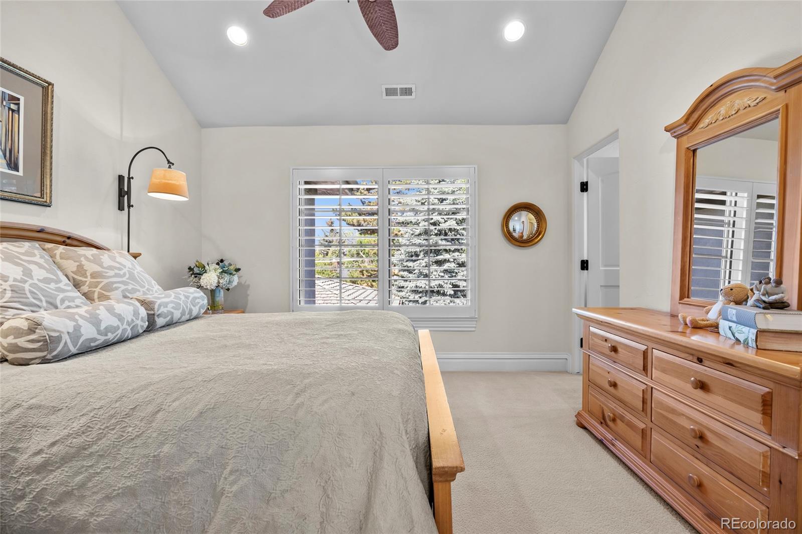 MLS Image #31 for 65  ash street,denver, Colorado