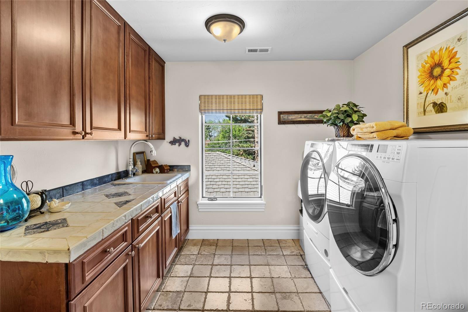 MLS Image #36 for 65  ash street,denver, Colorado