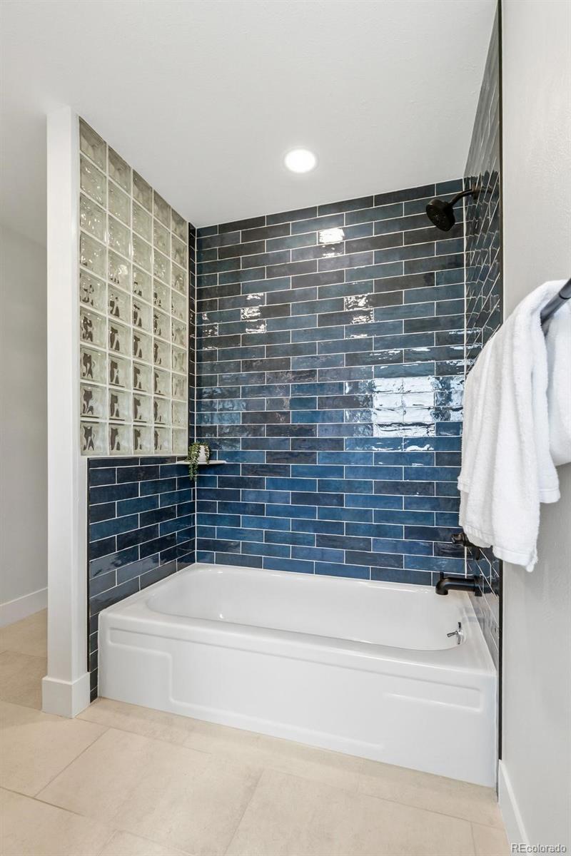 MLS Image #46 for 7588 s quay court,littleton, Colorado