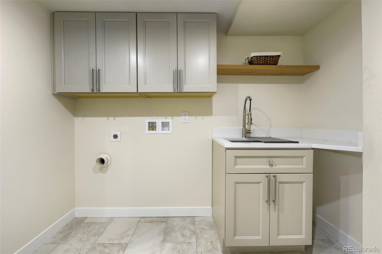 MLS Image #19 for 7662 s johnson street,littleton, Colorado