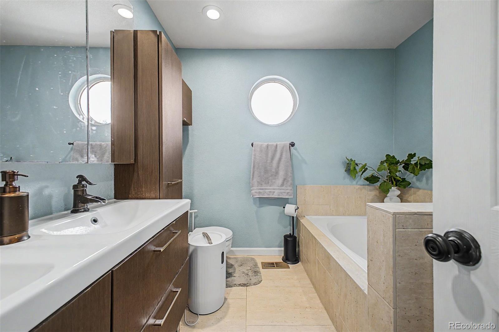 MLS Image #15 for 10015  silver maple road,highlands ranch, Colorado