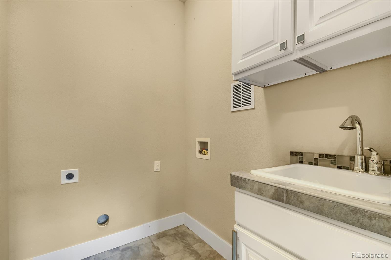 MLS Image #23 for 3384 w 33rd avenue ,denver, Colorado
