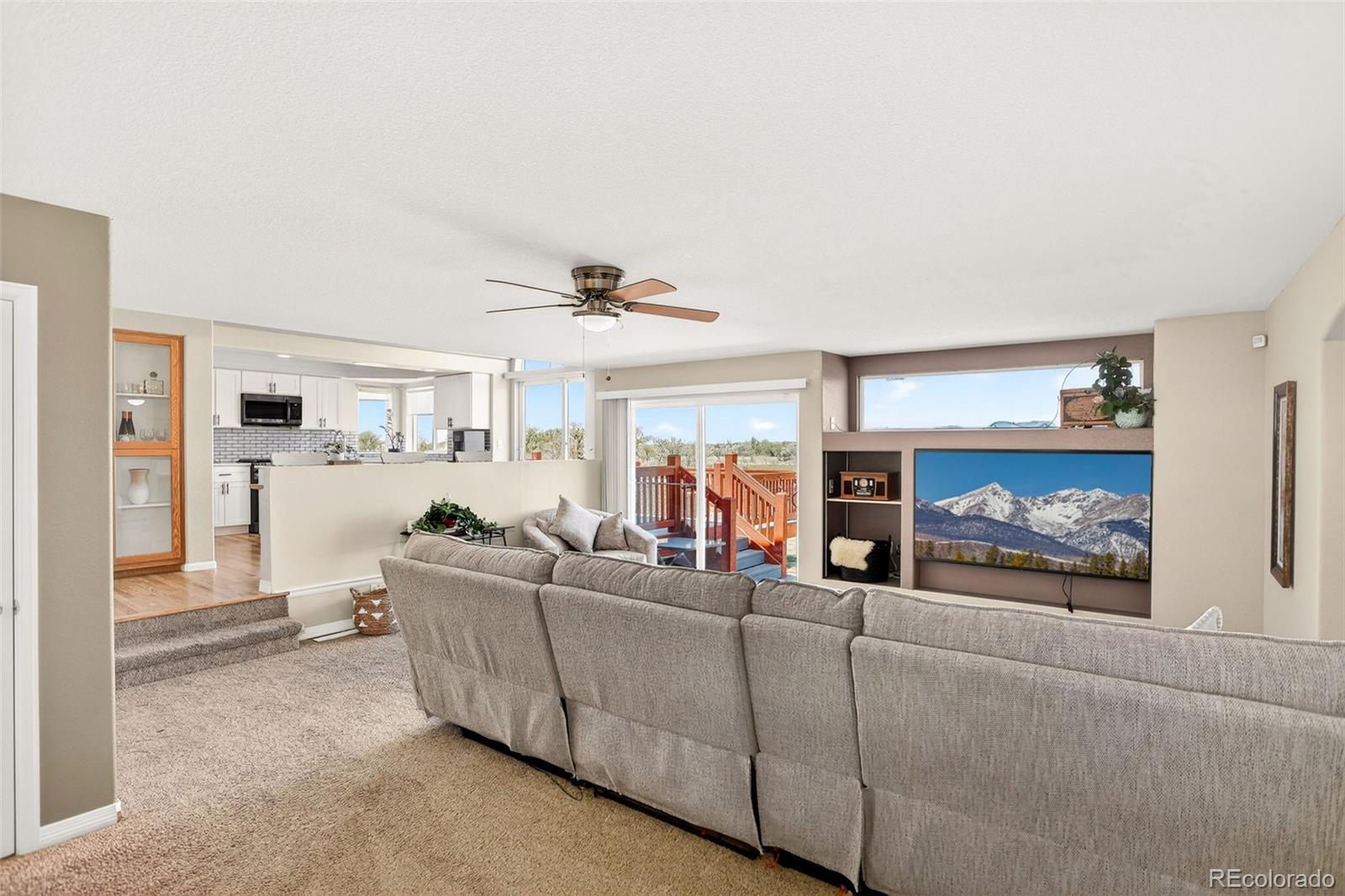 MLS Image #13 for 20395 e 49th avenue,denver, Colorado
