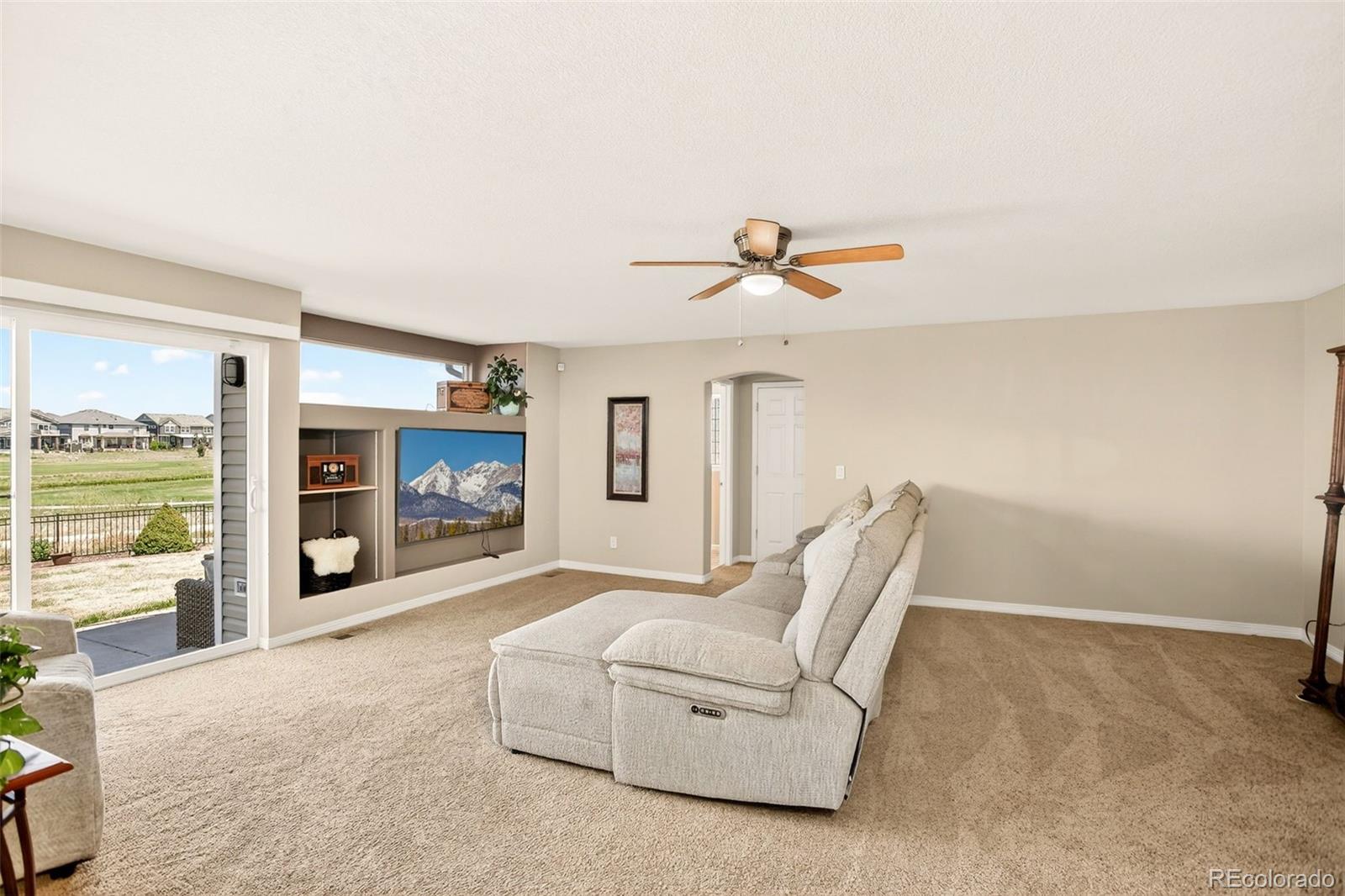 MLS Image #14 for 20395 e 49th avenue,denver, Colorado