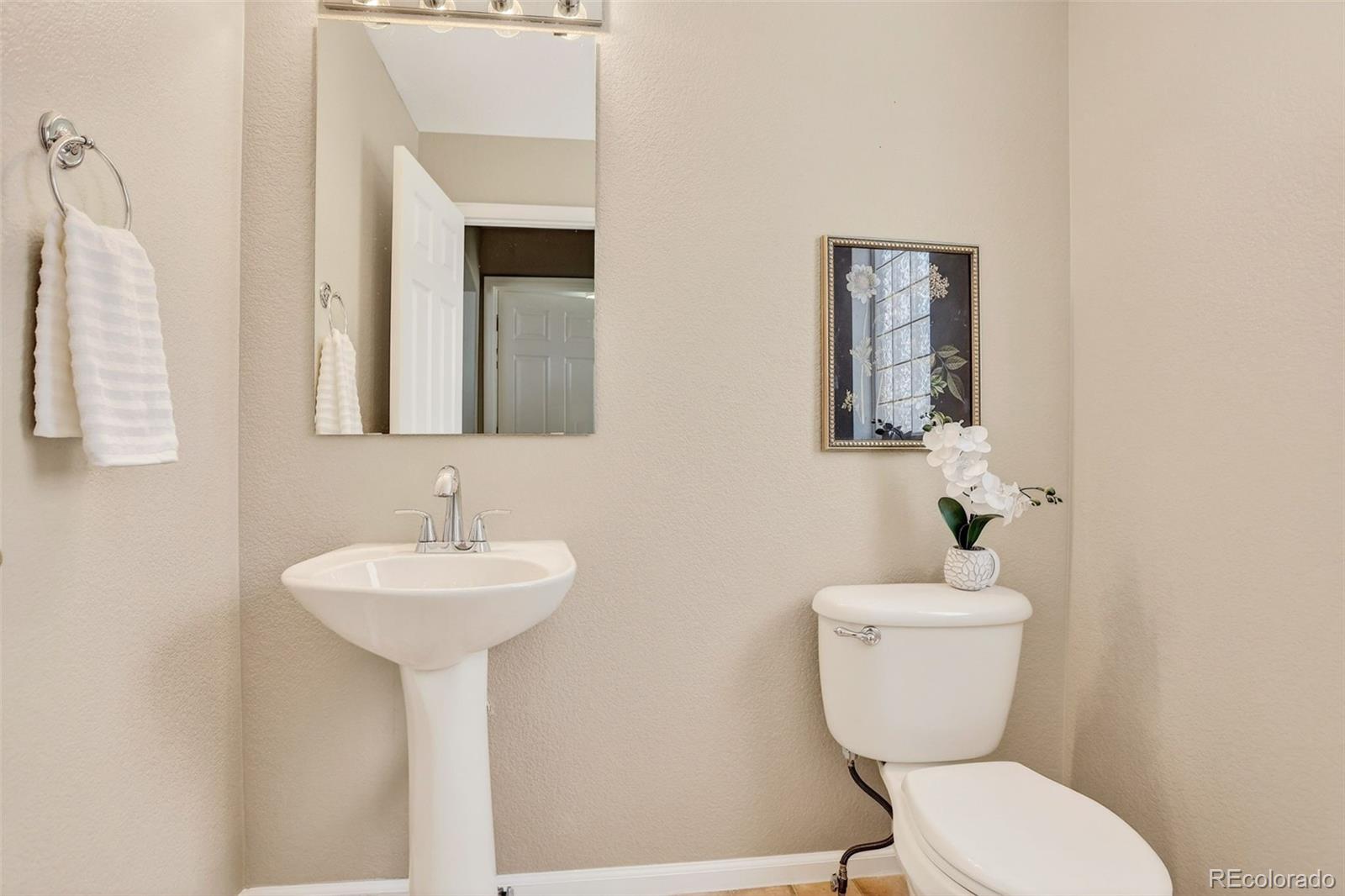 MLS Image #16 for 20395 e 49th avenue,denver, Colorado