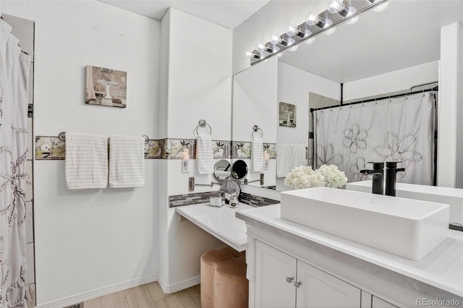 MLS Image #26 for 20395 e 49th avenue,denver, Colorado