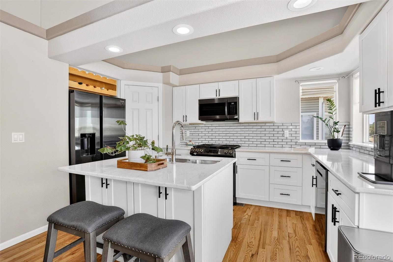 MLS Image #7 for 20395 e 49th avenue,denver, Colorado