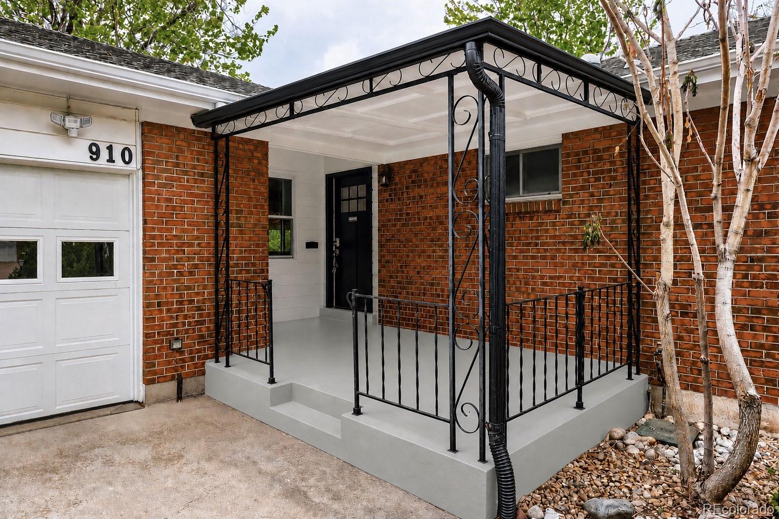 MLS Image #1 for 910 e briarwood circle,centennial, Colorado