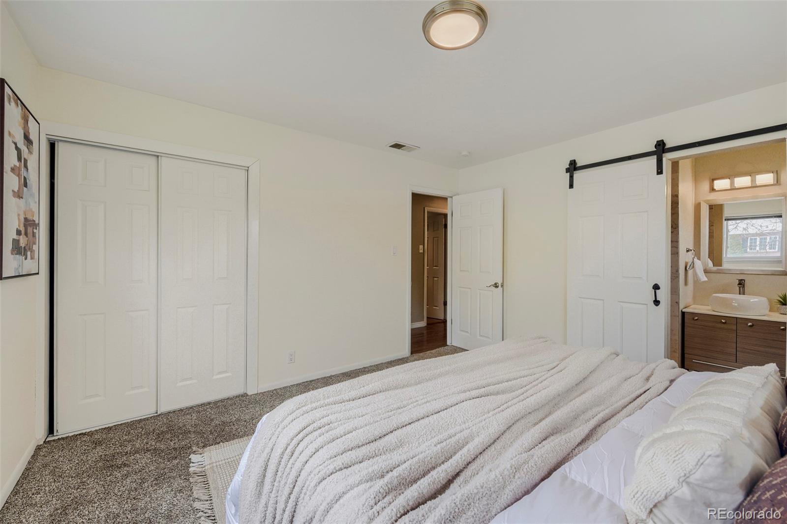 MLS Image #12 for 910 e briarwood circle,centennial, Colorado