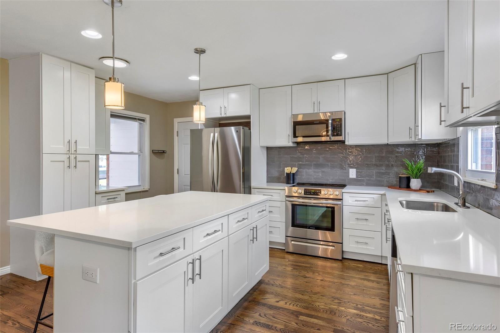 MLS Image #8 for 910 e briarwood circle,centennial, Colorado