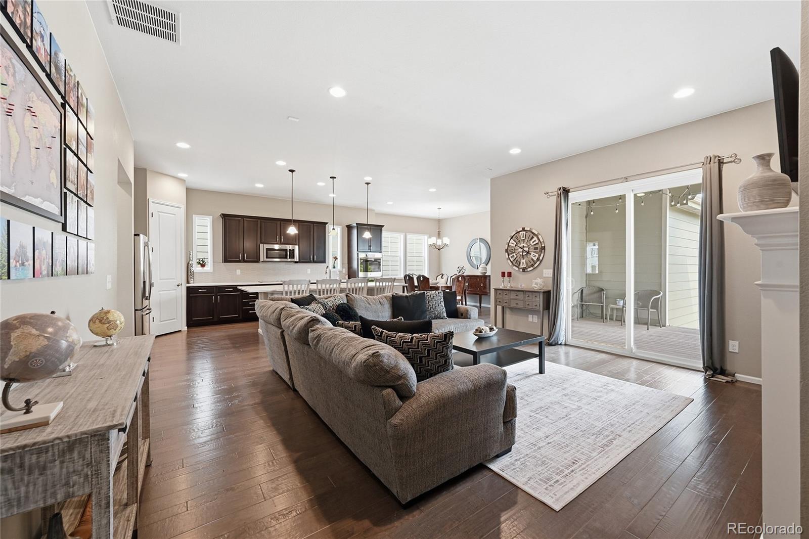 MLS Image #4 for 6449  village lane,centennial, Colorado