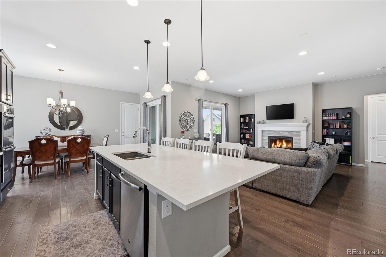 MLS Image #6 for 6449  village lane,centennial, Colorado