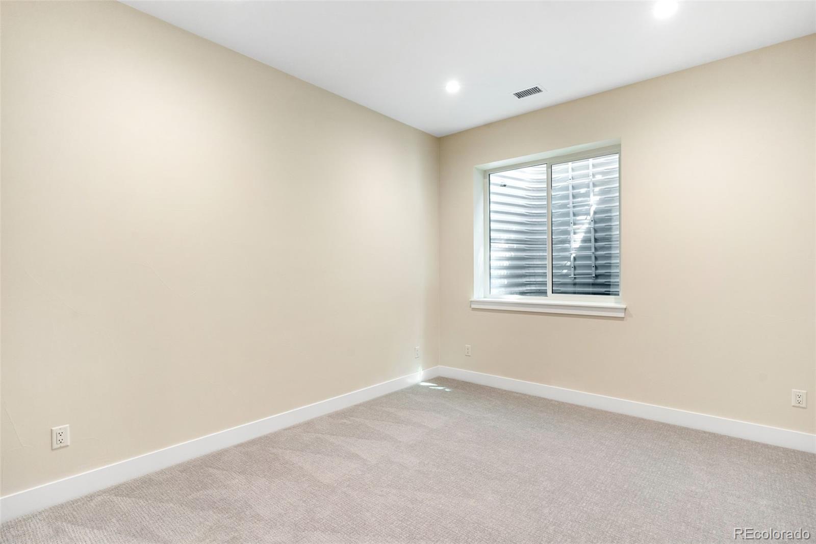 MLS Image #46 for 1847 s clarkson street,denver, Colorado