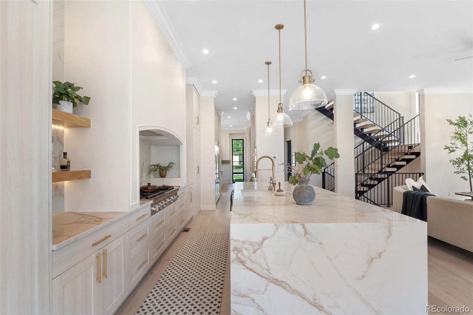 MLS Image #5 for 1847 s clarkson street,denver, Colorado