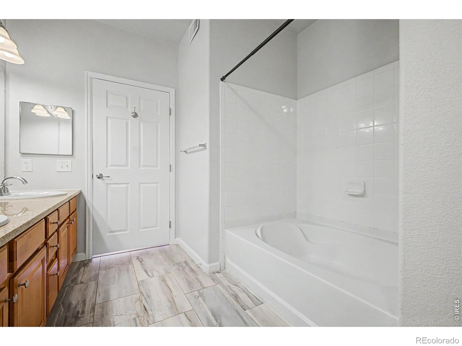MLS Image #19 for 1425  blue sky circle,erie, Colorado
