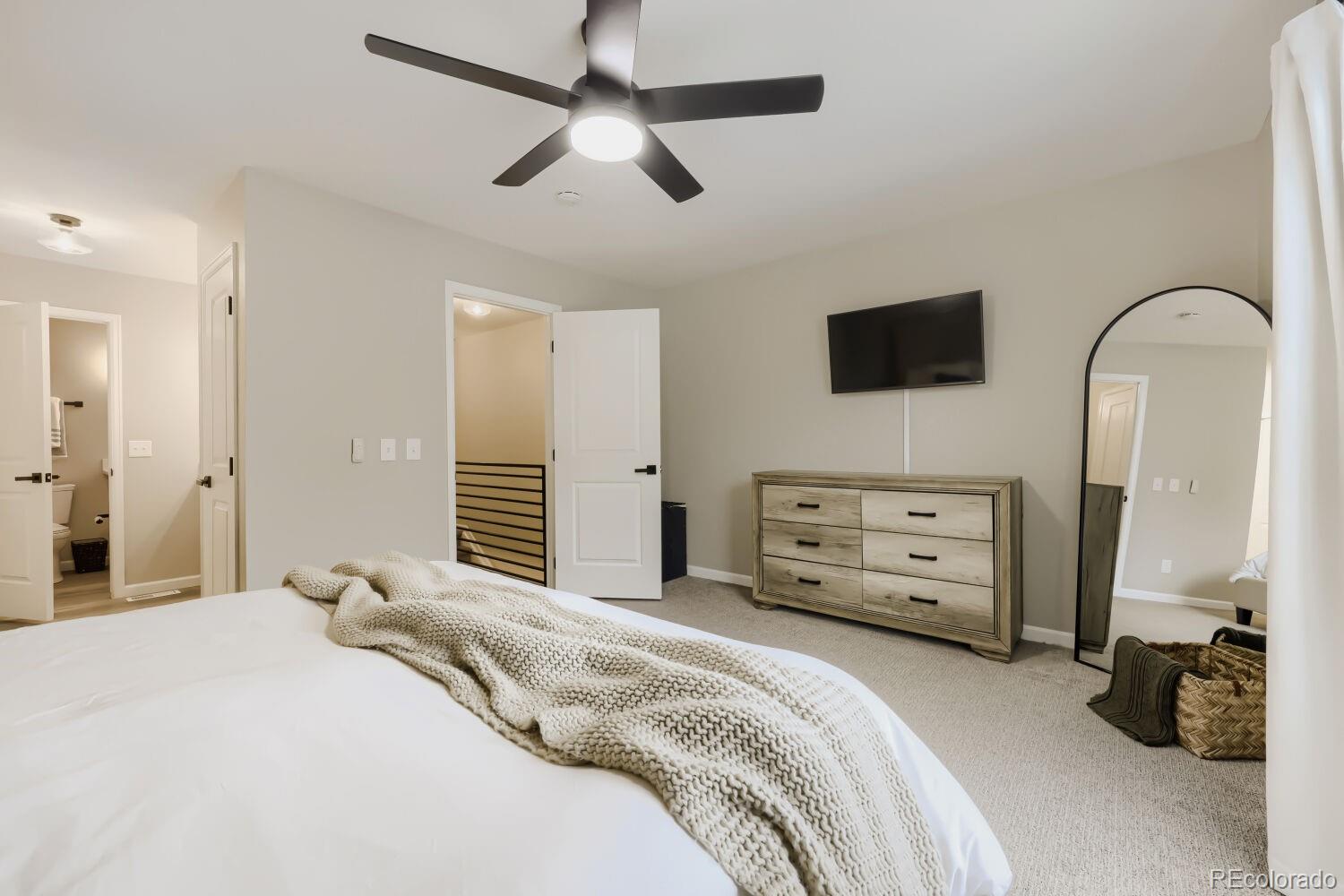 MLS Image #17 for 12133  bannock circle,denver, Colorado
