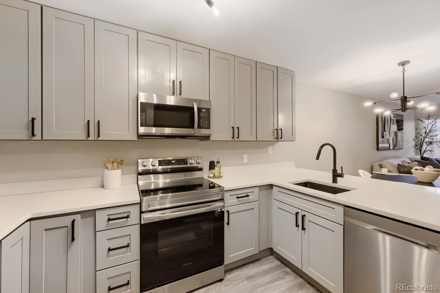 MLS Image #4 for 12133  bannock circle,denver, Colorado