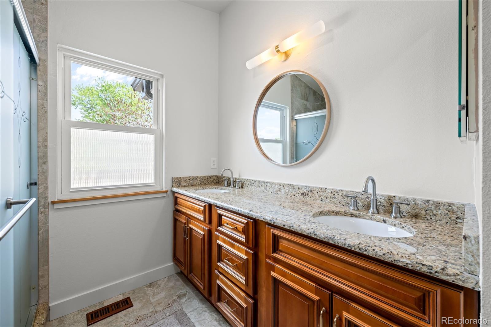 MLS Image #25 for 755  old stone drive,highlands ranch, Colorado
