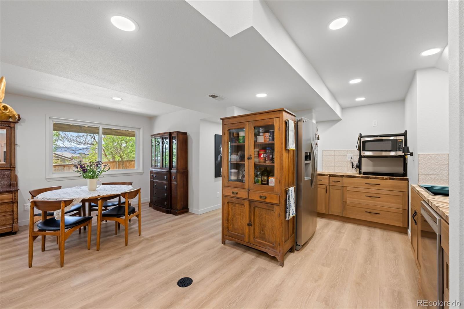 MLS Image #33 for 755  old stone drive,highlands ranch, Colorado