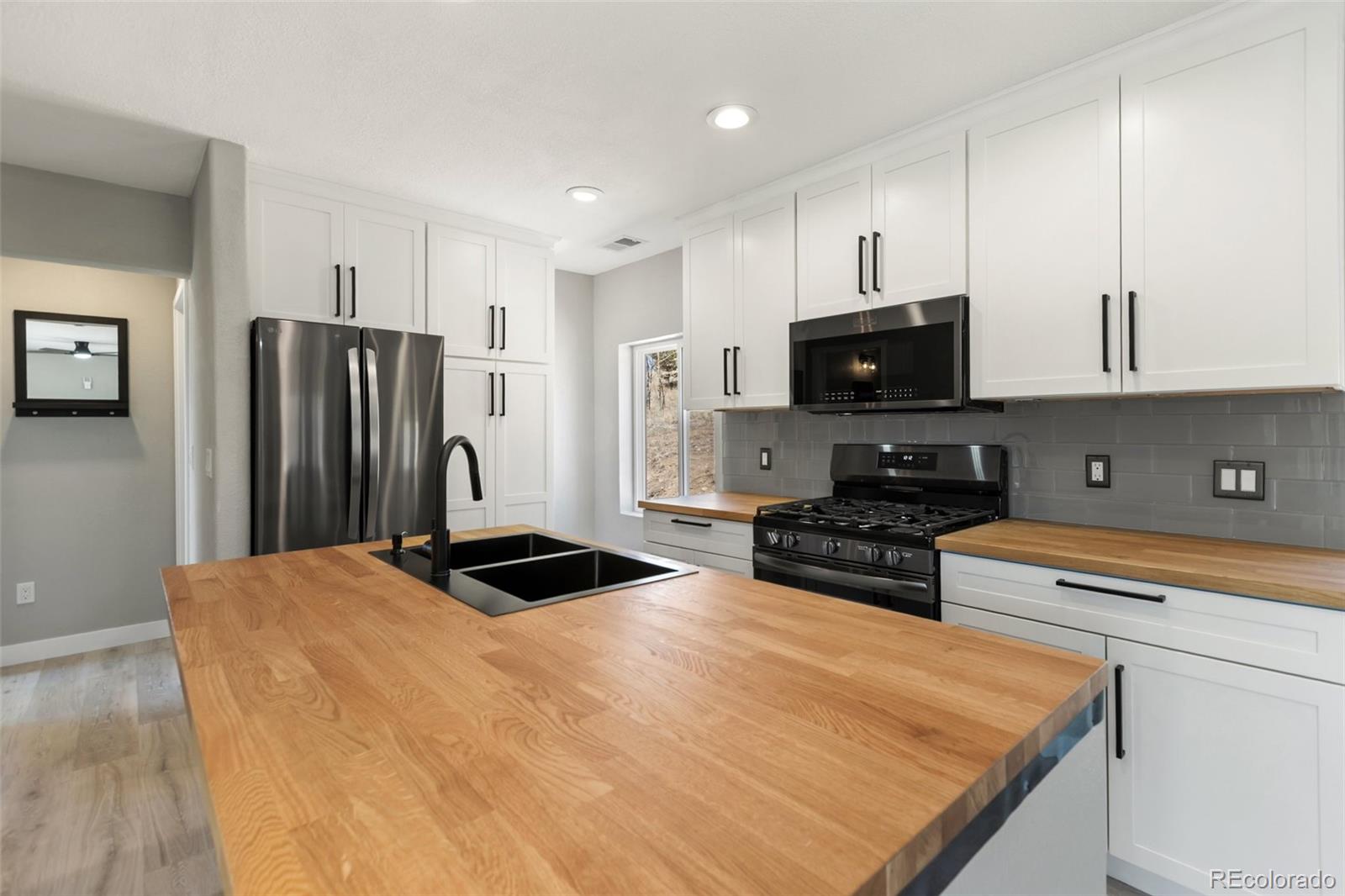 MLS Image #17 for 61  garnet lane,lake george, Colorado