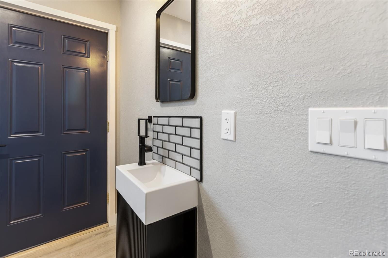 MLS Image #19 for 61  garnet lane,lake george, Colorado