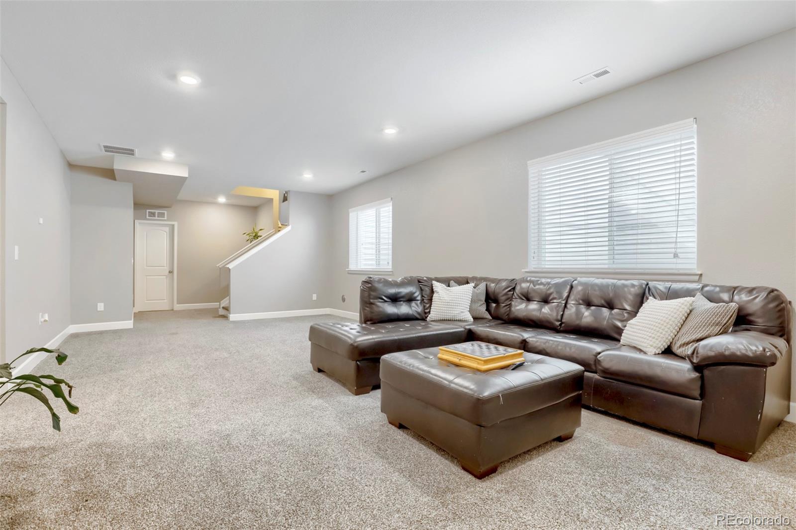 MLS Image #12 for 845 n waterloo circle,aurora, Colorado