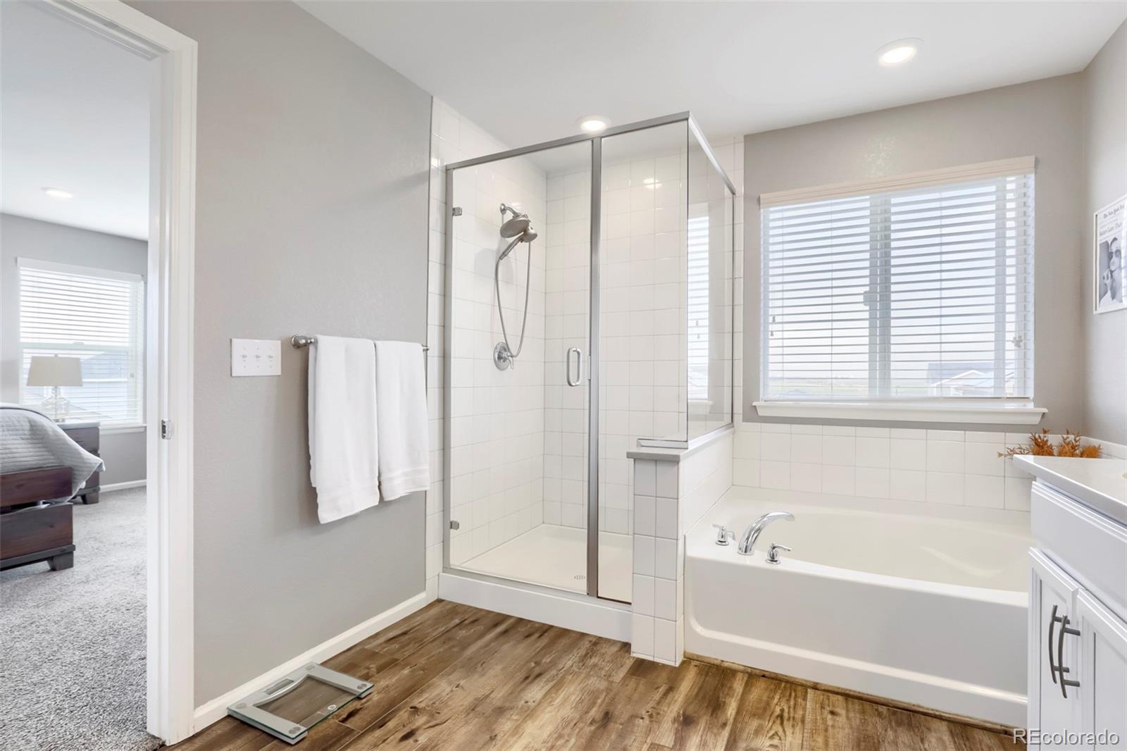 MLS Image #17 for 845 n waterloo circle,aurora, Colorado