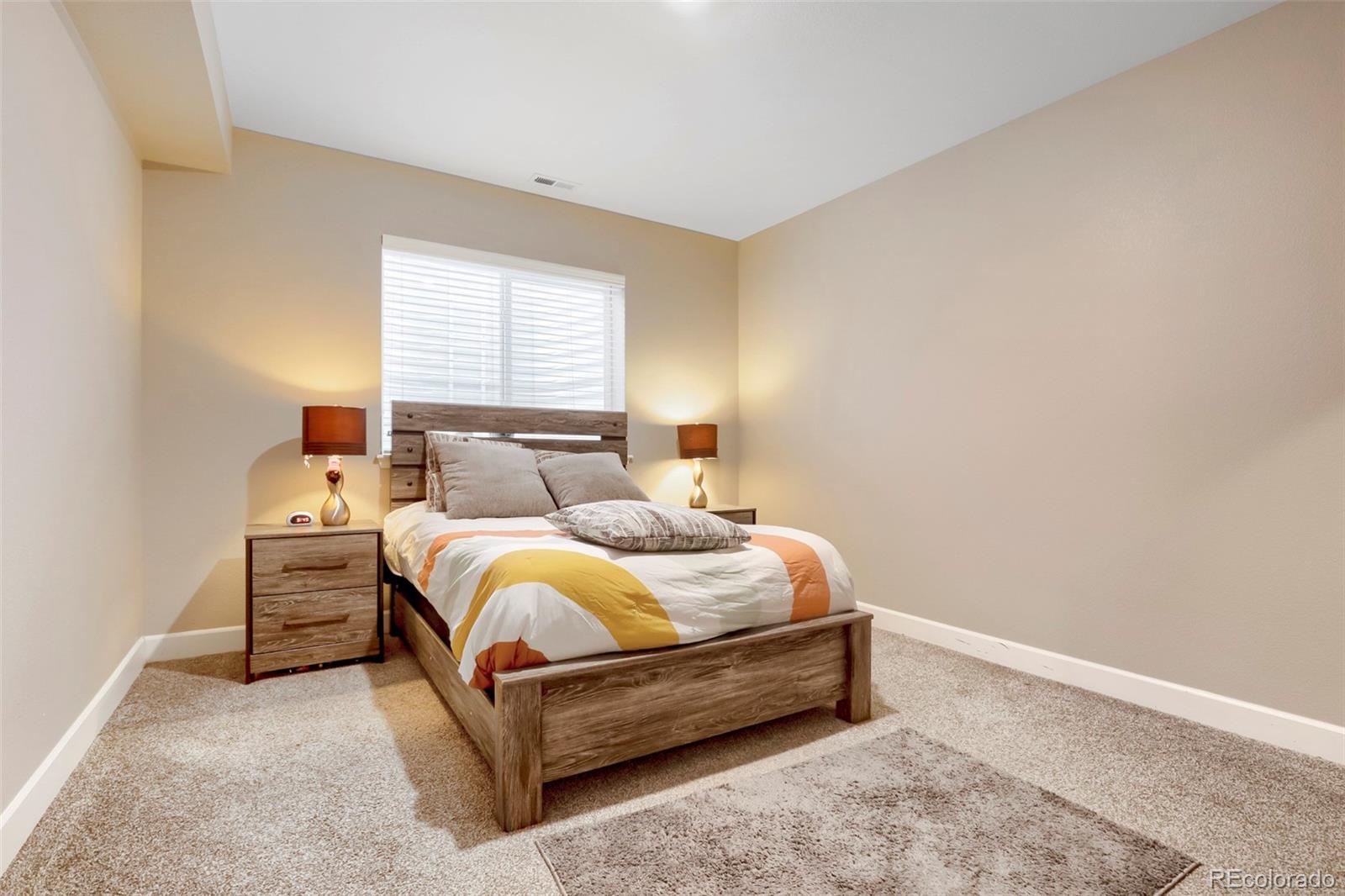 MLS Image #19 for 845 n waterloo circle,aurora, Colorado