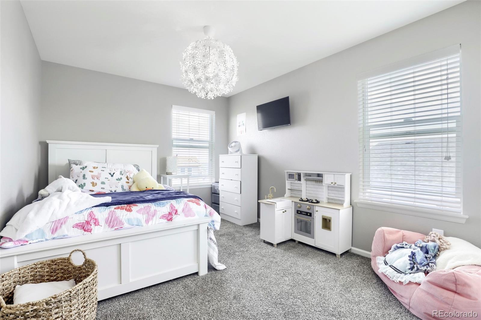 MLS Image #21 for 845 n waterloo circle,aurora, Colorado
