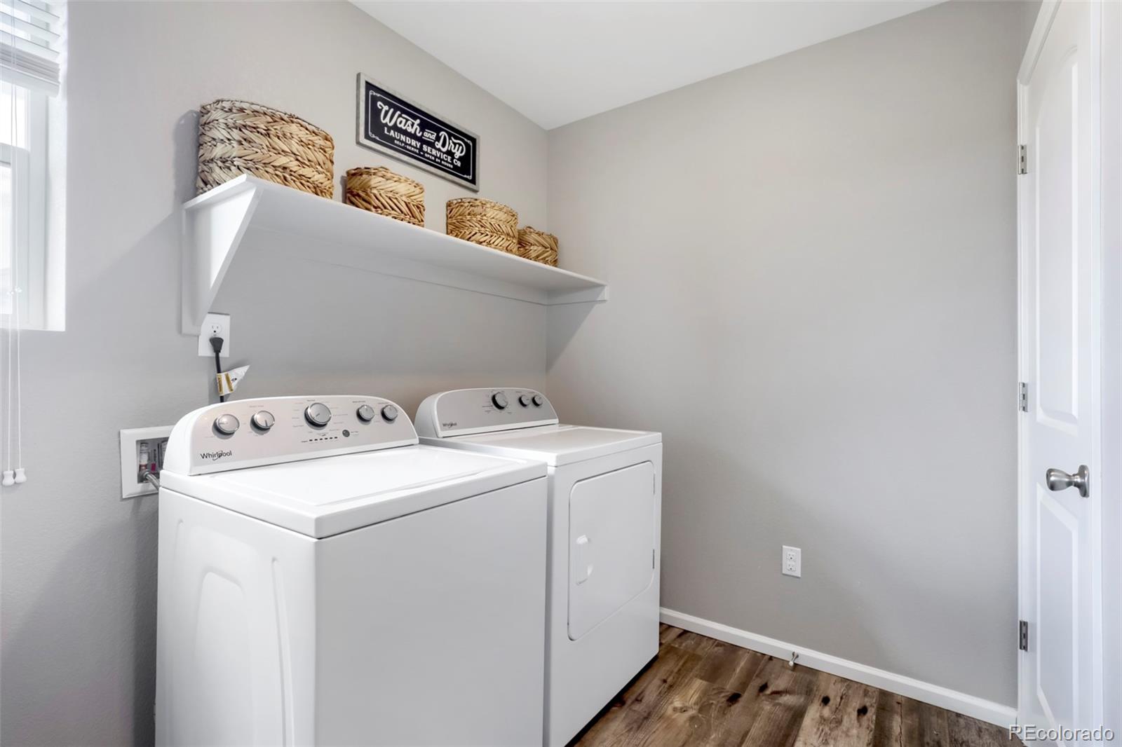 MLS Image #24 for 845 n waterloo circle,aurora, Colorado