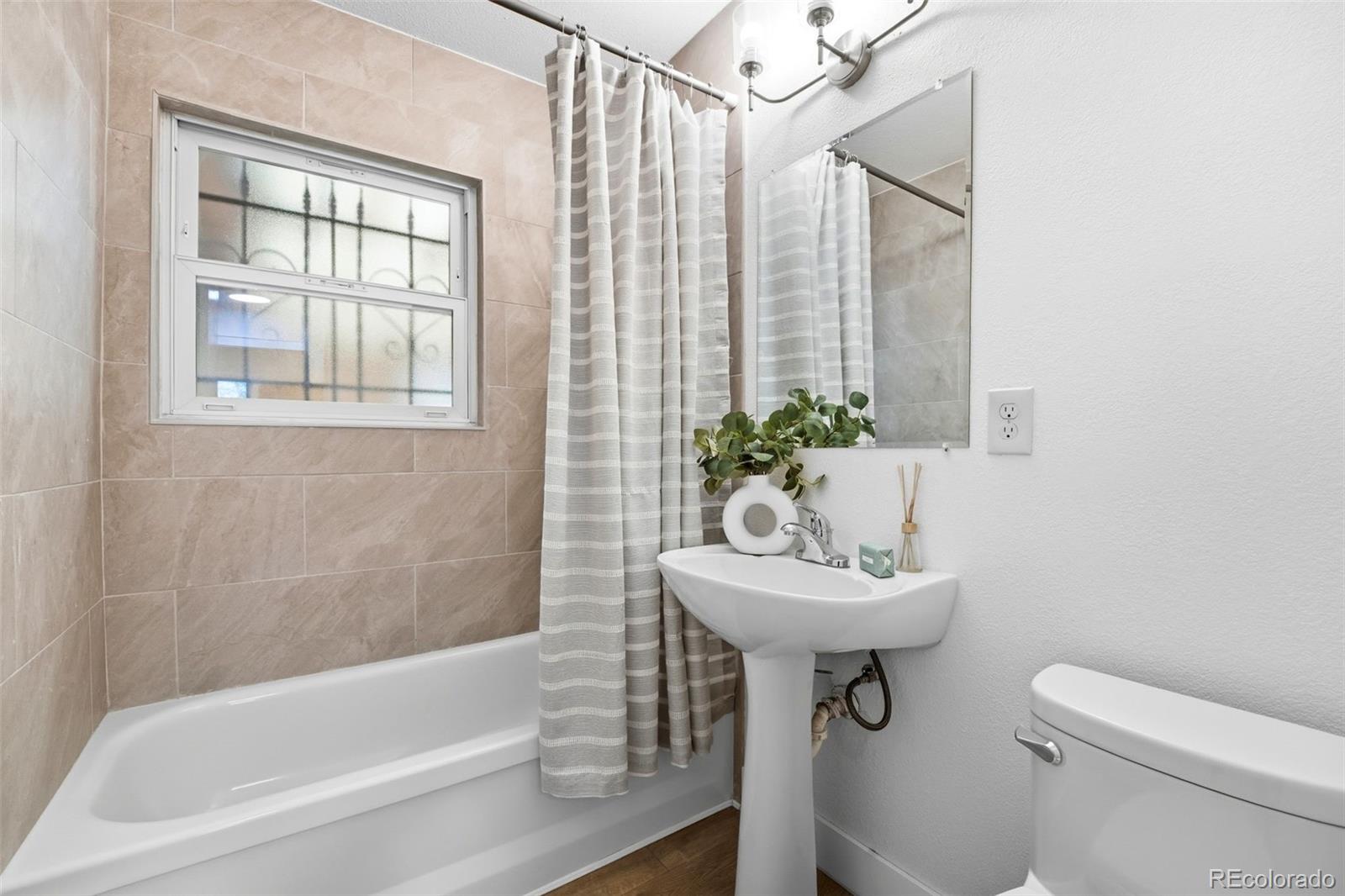 MLS Image #11 for 16 n brentwood drive,colorado springs, Colorado
