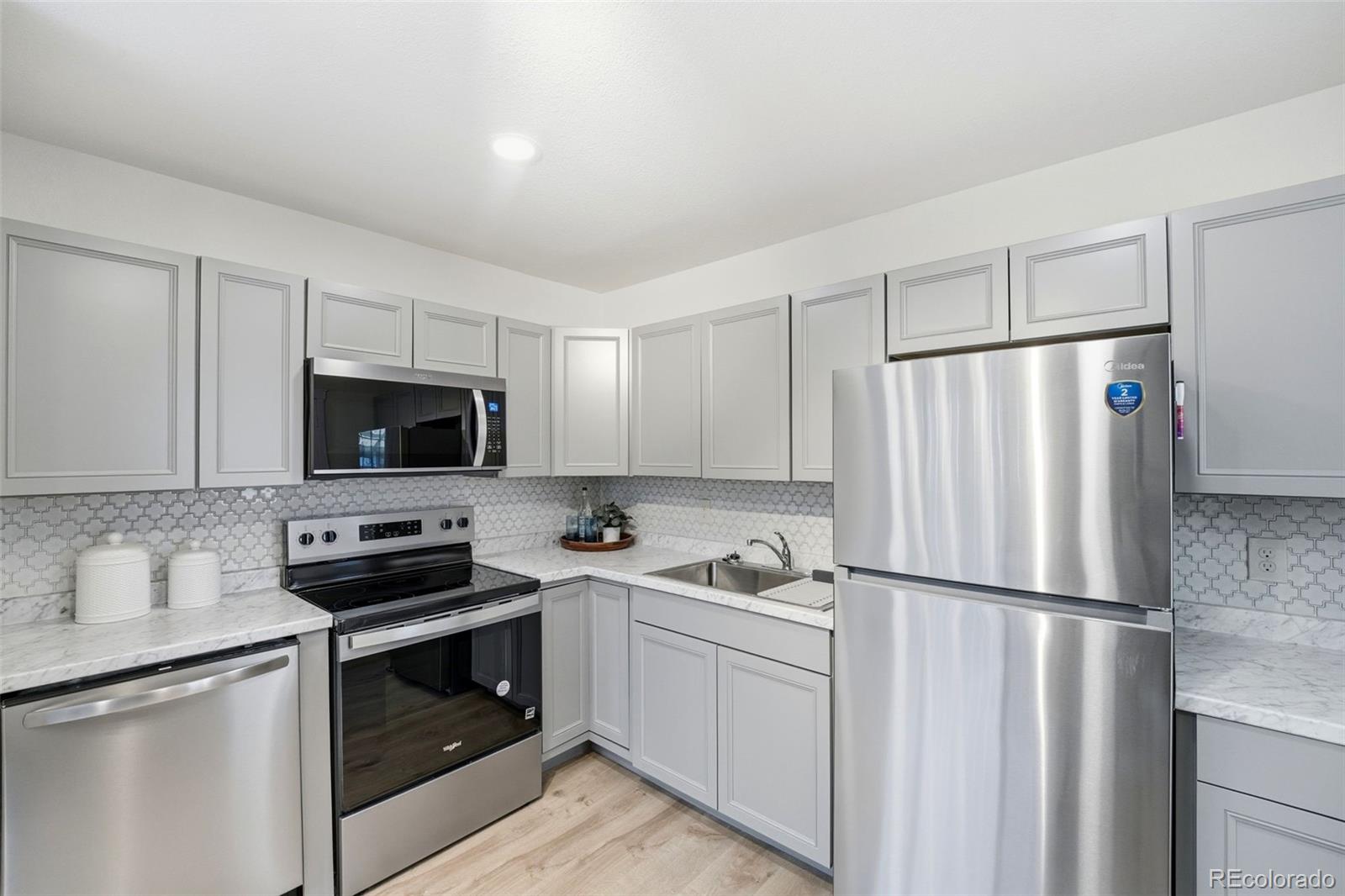MLS Image #8 for 16 n brentwood drive,colorado springs, Colorado