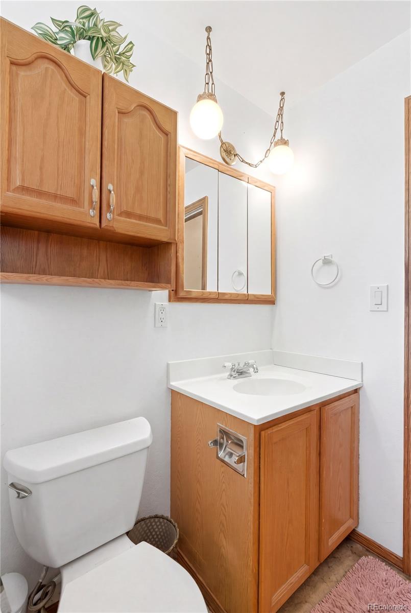 MLS Image #13 for 708 s wheeling street,aurora, Colorado