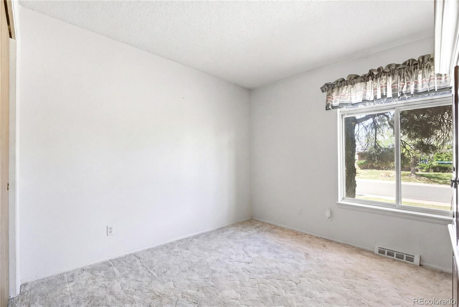 MLS Image #14 for 708 s wheeling street,aurora, Colorado