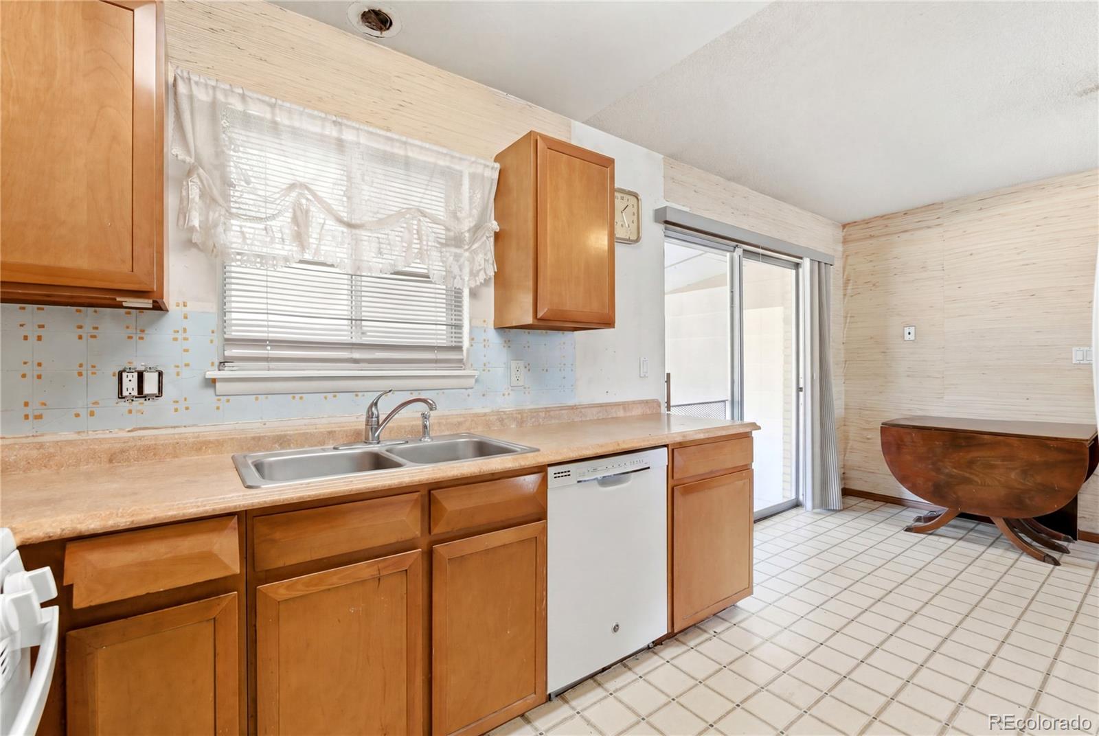 MLS Image #9 for 708 s wheeling street,aurora, Colorado