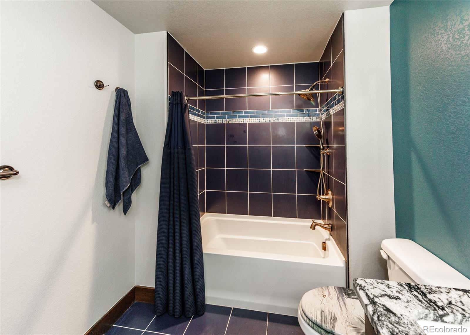 MLS Image #39 for 1922  sunshine peak drive,loveland, Colorado