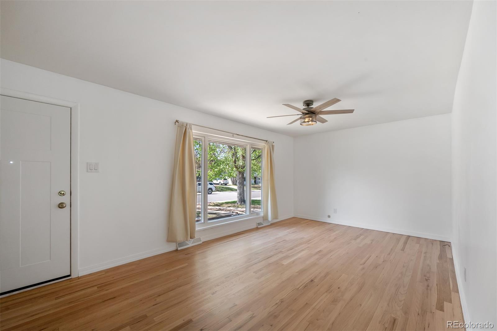MLS Image #4 for 1630 s forest street,denver, Colorado