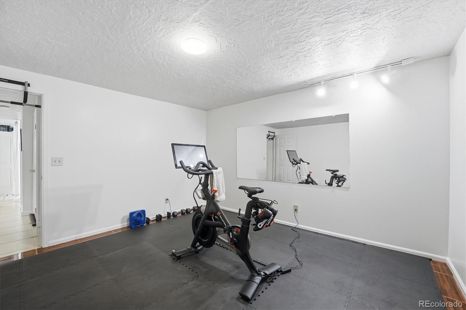 MLS Image #33 for 2258 s nome court,aurora, Colorado