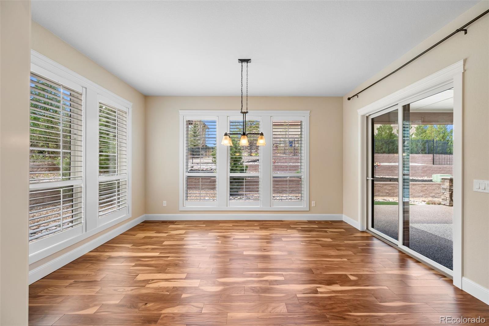 MLS Image #18 for 27001 e long circle,aurora, Colorado